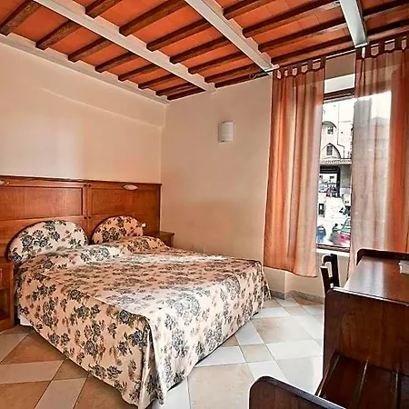 Al Mercato Di Elca Srl Bed & Breakfast Siena