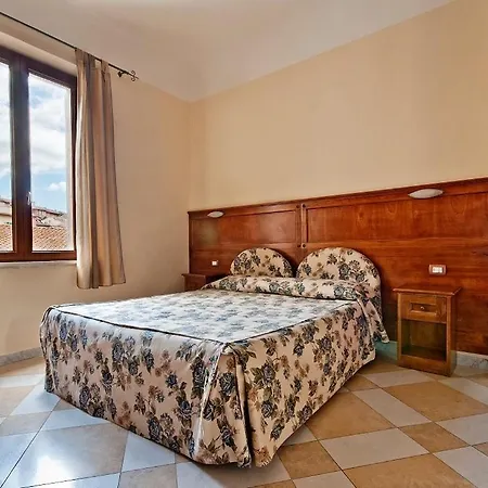 Al Mercato Di Elca Srl Bed & Breakfast Siena