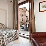 Al Mercato Di Elca Srl Bed & Breakfast Siena